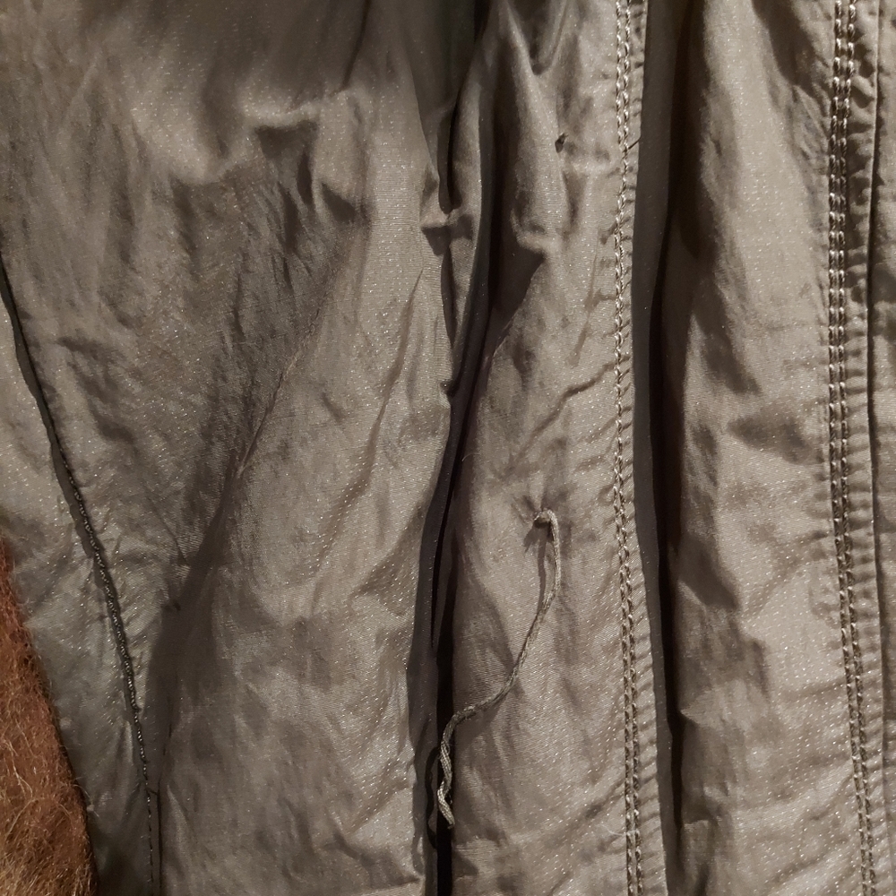 Danier | Winter Leather Fur Coat - Picture 13 of 16